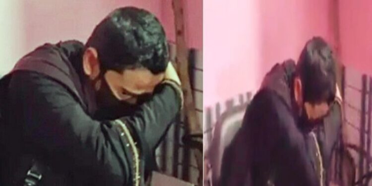 বোরখা পড়ে মেয়েদের সঙ্গে অসভ্যতা ! গ্রেফতার একাদশ শ্রেণীর ছাত্র