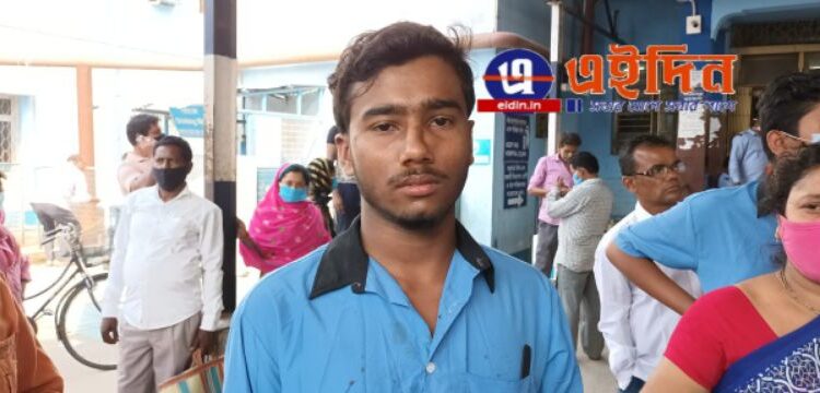 প্রশ্নের উত্তর না বলায় এক পরীক্ষার্থীকে বেদম পেটালো কয়েকজন সহপাঠী