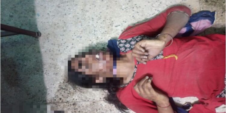 বগটুই কান্ডের মাঝেই মহিলা স্বাস্থ্যকর্মীর গলায় ফাঁস দেওয়া রক্তাক্ত মৃতদেহ উদ্ধার বীরভূমে