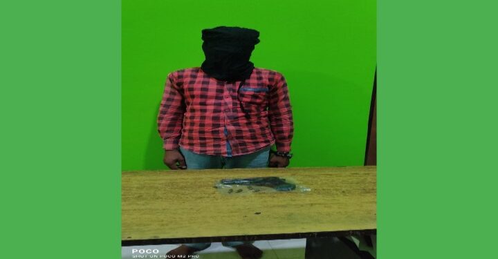 ভাতারে আগ্নেয়াস্ত্রসহ গ্রেফতার দুষ্কৃতী