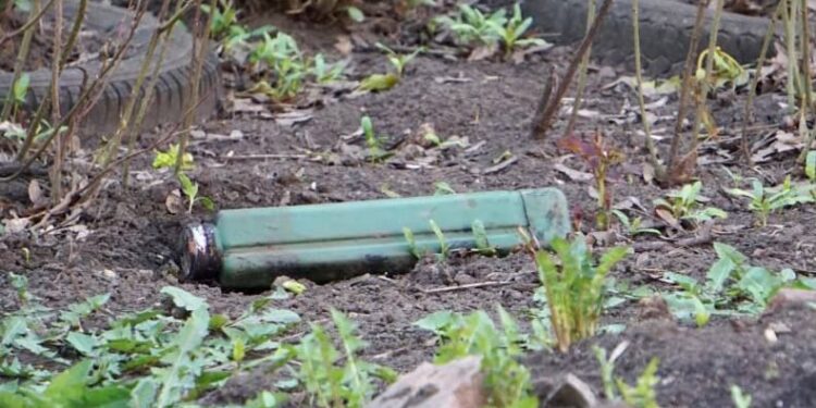 চলে যাওয়ার আগে সর্বত্র মাইন ফেলে গেছে রুশ সেনা : ভলোদিমির জেলেনস্কি