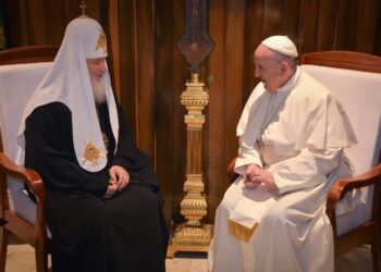 রাশিয়া-ইউক্রেন যুদ্ধের প্রভাব পড়ল আধ্যাত্মিক জগতে, পন্টিফেক্স পোপ পুতিনের আধ্যাত্মিক গুরু প্যাট্রিয়ার্ক কিরিলের সাথে দেখা করতে অস্বীকার করেছেন