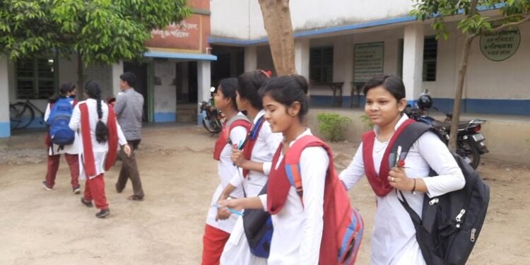 মাধ্যমিকের মতো উচ্চ মাধ্যমিকেও পূর্ব বর্ধমানে অনুপস্থিত থাকলো বহু পরীক্ষার্থী