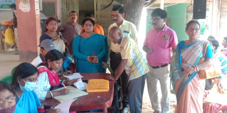 বিশেষ চাহিদা সম্পন্নদের জন্য আয়োজিত হলো স্বাস্থ্য পরীক্ষা শিবির