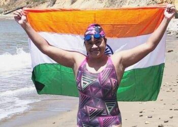 মালোকাই চ্যানেল জয় করে এশিয়া মহাদেশে ইতিহাস সৃষ্টি করলো বাংলার জলকন্যা সায়নী