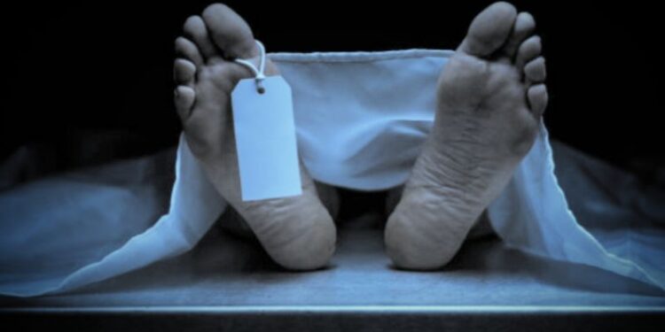 দমদমে ভাড়া বাড়ি থেকে মা ও ছেলের পচাগলা দেহ উদ্ধার, অভাবের তাড়নায় আত্মহত্যা বলে অনুমান