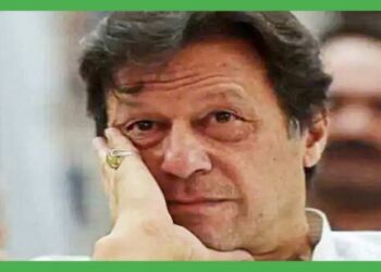 ইমরান খানের ভাগ্য নির্ধারণ আজ, নির্বাচনের দাবি তুললেন স্বরাষ্ট্রমন্ত্রী শেখ রশীদ আহমেদ