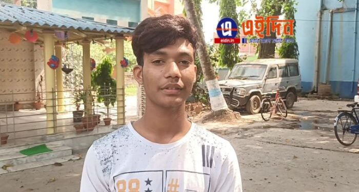 দাদা স্মার্টফোন কেড়ে নেওয়ায় বন্ধ ‘ফ্রি ফায়ার গেম’ গেম খেলা, অভিমানে ঘড় ছেড়ে পালানো কিশোরকে উদ্ধার করল কাটোয়ার দাঁইহাট ফাঁড়ির পুলিশ