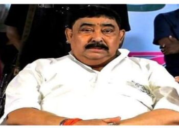 হাজিরার ডাক পড়লেই কেন বারবার অসুস্থ হচ্ছেন অনুব্রত ?  জানতে দিল্লির  এইমসে নিয়ে যাওয়ার ভাবনা সিবিআইয়ের