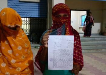 ভোরে শৌচকর্ম সারতে গিয়ে ধর্ষণের শিকার একাদশ শ্রেণীর ছাত্রী,পলাতক অভিযুক্ত প্রতিবেশী যুবক