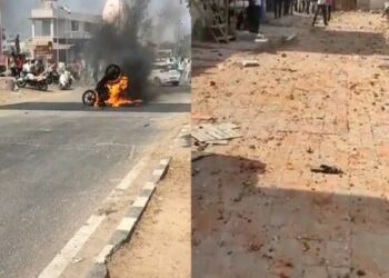 বিজেপি শাসিত দুই রাজ্য রামনবমীর শোভাযাত্রায় ইঁটবৃষ্টি, গাড়ি ভাঙচুর ও  অগ্নিসংযোগ করল দুষ্কৃতীরা