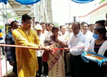 “পিতাপুত্র মিলে নবম শ্রেণীর ছাত্রীকে গনধর্ষণ করল আর গাধার পিঠে ঘুমিয়ে রাজ্য সরকার আর তার প্রশাসন” : সৌমিত্র খাঁ