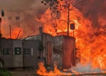 মহেশতলায় ঘরে আগুন লেগে জীবন্ত দগ্ধ হয়ে মৃত্যু মা ও দুই শিশুসন্তানের