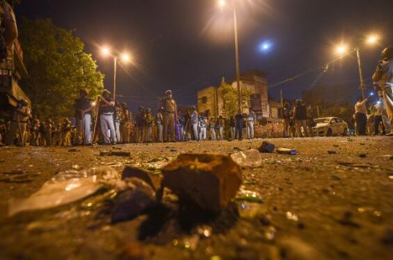 দিল্লির জাহাঙ্গীরপুরীর সাম্প্রদায়িক হিংসার ঘটনাকে  ‘পরিকল্পিত চক্রান্ত’ বলে দাবি করছে বিজেপি