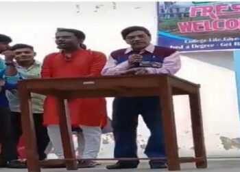 ‘অল্প স্বল্প র‍্যগিং,ভালো র‍্যগিং বন্ধ হয়ে গেছে বলে জুনিয়ার ছাত্রছাত্রীরা সিনিয়ারদের মানছে না’ : কলেজ শিক্ষকের এই বক্তব্যে উঠলো নিন্দার ঝড়