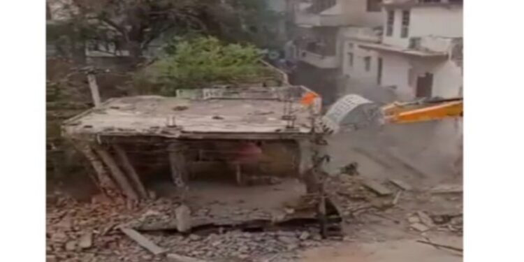 ‘গৌশালার পুরস্কার’ জয়ী গোয়ালঘর বুলডোজার দিয়ে গুঁড়িয়ে দিল রাজস্থানের গেহলট সরকার