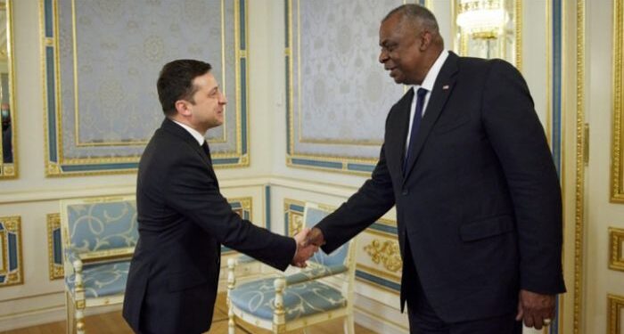 রাশিয়া-ইউক্রেন যুদ্ধে আমেরিকার স্বার্থের কথা ফাঁস করলেন যুক্তরাষ্ট্রের প্রতিরক্ষামন্ত্রী লয়েড অস্টিন