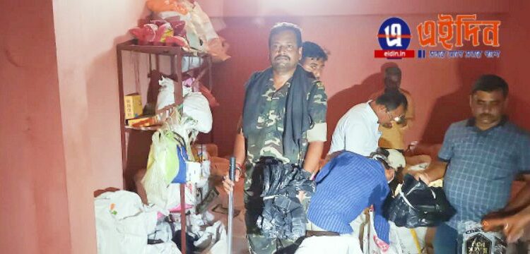 শহরকে নিষিদ্ধ প্লাসটিকমুক্ত করতে অভিযান কাটোয়া পুরসভার