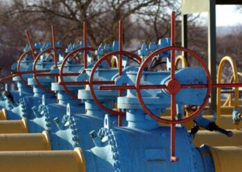 পোল্যান্ডের পর বুলগেরিয়াতেও গ্যাস রপ্তানি বন্ধ করার কথা ঘোষণা করল রাশিয়া