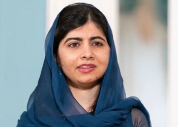 অবশেষে তালিবানের ‘বোরখা ফতোয়া’ নিয়ে মুখ খুললেন মালালা ইউসুফজাই