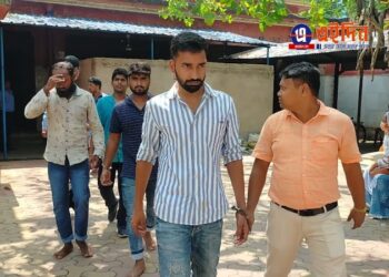 বিহারের দুই দুষ্কৃতীসহ ৩ জনকে গ্রেফতার করল মঙ্গলকোট থানার পুলিশ, উদ্ধার আগ্নেয়াস্ত্র ও বিপুল পরিমান গাঁজা