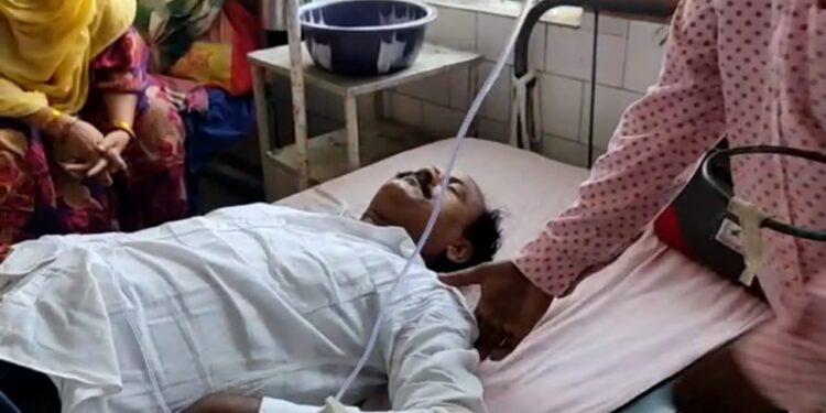 কামরুপ এক্সপ্রেস থেকে বেঁহুশ অবস্থার উদ্ধার ভিন রাজ্য ও ভিন জেলার দুই যাত্রী