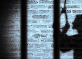 কলকাতার রিজেন্ট পার্কে প্রোমোটারের ঝুলন্ত দেহ উদ্ধার, মৃত্যুর কারন নিয়ে ধন্দ্ব