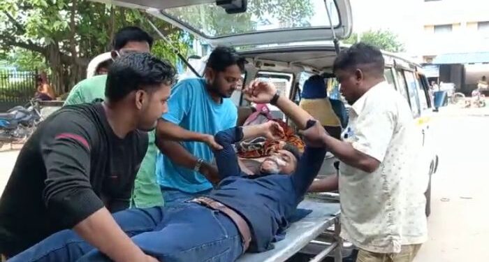 মালদায় চারচাকা গাড়ি দূর্ঘটনায় আহত ৩