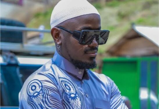 ইসলাম ধর্ম গ্রহণে ইচ্ছুক উগান্ডার গায়ক ওয়াইক্লিফি টুগুমি, কারন শুনলে হতবাক হয়ে যাবেন….