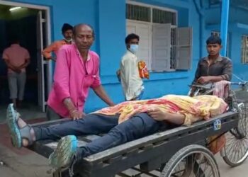 মোবাইল চুরির অপবাদ, অপমানে আত্মঘাতী যুবক