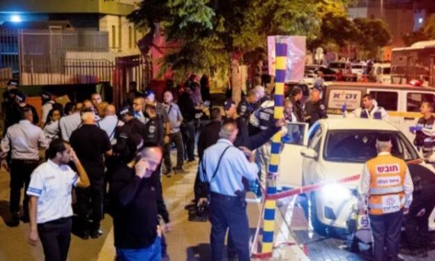 ইসরায়েলে ৩ জনকে গলার নলি কেটে খুন করল আততায়ীরা ,গুরুতর আহত আরও ৪