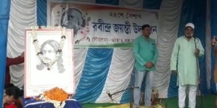 “রবীন্দ্রনাথকে নোবেল দিয়ে অপমান করা হয়েছিল বলেই বাংলার ছেলেরা সেটি চুরি করে নিয়েছিল” – জানালেন তৃণমূল বিধায়ক