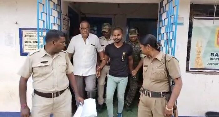 হিউম্যান রাইটস কমিশনের আধিকারিকের পরিচয় দিয়ে পেট্রোল পাম্প মালিকের কাছে তোলাবাজি, গ্রেফতার অভিযুক্ত যুবক