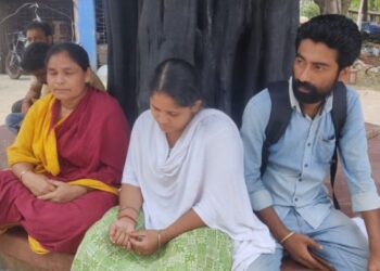 ত্রিকোণ প্রেমের জেরে কলেজ ছাত্রের আত্মঘাতী হওয়ার ঘটনায় ভাতার থানায় অভিযোগ দায়ের