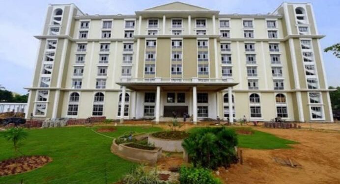 স্নাতক ও স্নাতকোত্তর স্তরের পরীক্ষা অনলাইনে নেওয়ার দাবি