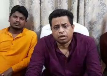 “এসএসসি দূর্নীতির নায়কের হাত ধরে যোগদান অর্জুন সিংয়ের কাছে মৃত্যুর সমান”- সৌমিত্র খাঁ