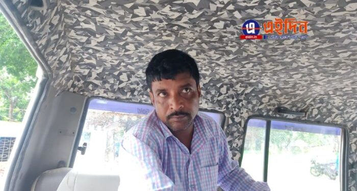 পারিবারিক অশান্তির জেরে স্ত্রীকে কাটারি দিয়ে কুপিয়ে গ্রেফতার তৃণমূল নেতা