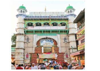 রাজস্থানের আজমীরে মইনুদ্দিন চিশতির দরগাহে হিন্দু প্রতীক !  প্রত্নতাত্ত্বিক বিভাগকে দিয়ে জরিপের দাবি