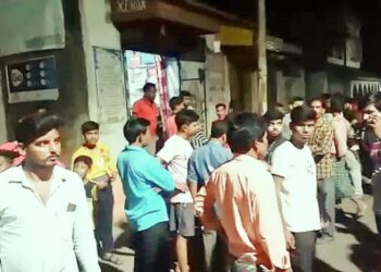 জামুড়িয়ায় ব্যাঙ্কের গ্রাহকসেবা কেন্দ্র দুঃসাহসিক ডাকাতি, আতঙ্ক এলাকায়