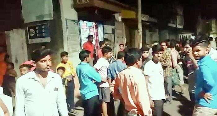 জামুড়িয়ায় ব্যাঙ্কের গ্রাহকসেবা কেন্দ্র দুঃসাহসিক ডাকাতি, আতঙ্ক এলাকায়