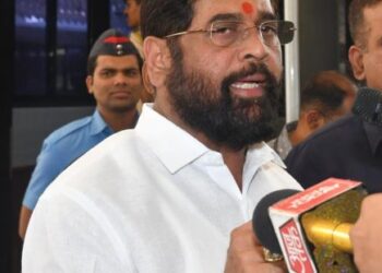 অস্তিত্ব সঙ্কটের মুখে মহারাষ্ট্রের মহা বিকাশ আঘাদি সরকার, ৪০ বিধায়ককে সঙ্গে নিয়ে গুয়াহাটিতে একনাথ শিন্ডে