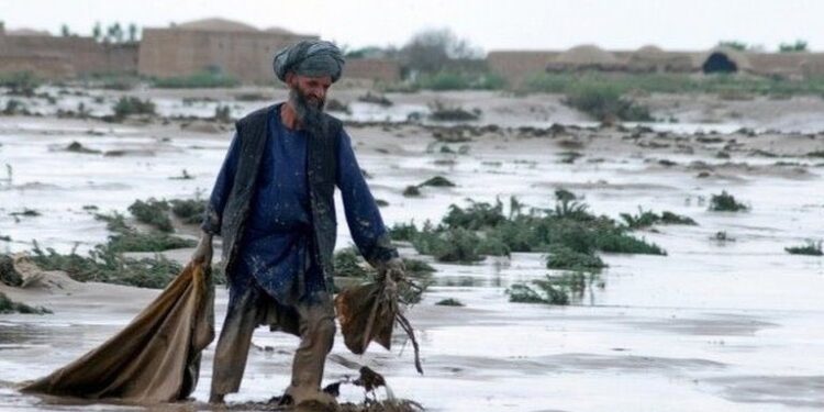 আফগানিস্তানে আকস্মিক বন্যায় ৪০০ জনের মৃত্যু