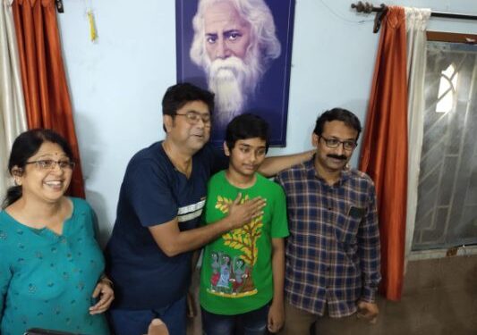 ‘টেক্সট বই’ খুঁটিয়ে পড়েই মাধ্যমিক পরীক্ষায় প্রথম বর্ধমানের রৌণক