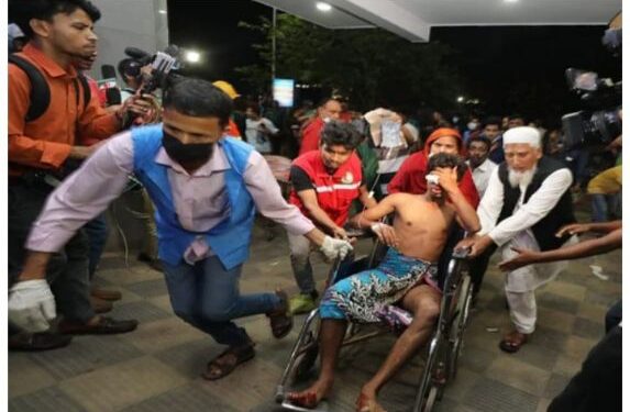 চট্টগ্রামের সীতাকুণ্ডে কন্টেইনার ডিপোতে বিস্ফোরণ, মৃত ৪, আহত অর্ধ শতাধিক