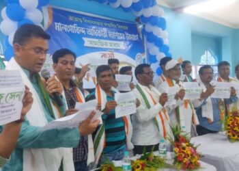 সোশ্যাল মিডিয়ায় দলীয় প্রচার চালাতে ‘সবুজ সেনা’র আনুষ্ঠানিক সূচনা করল ভাতারের তৃণমূল নেতৃত্ব