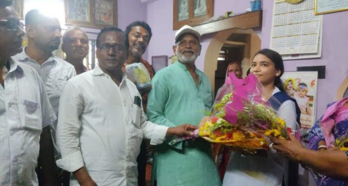 উচ্চ মাধ্যমিকে যুগ্মভাবে দশম ভাতারের পৃথা অধিকারী