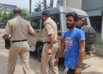 নাবালিকাকে অপহরণ ও ধর্ষণের অভিযোগে এক যুবককে গ্রেফতার করল ভাতার থানার পুলিশ