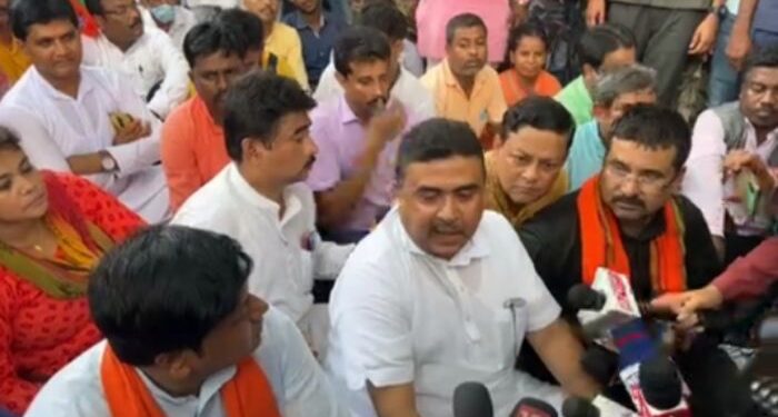 ‘পোড়ানো পার্টি অফিস থেকে জিহাদিদের সব চিহ্ন গঙ্গাজল ঢেলে পরিষ্কার করবো’ : শুভেন্দু অধিকারী