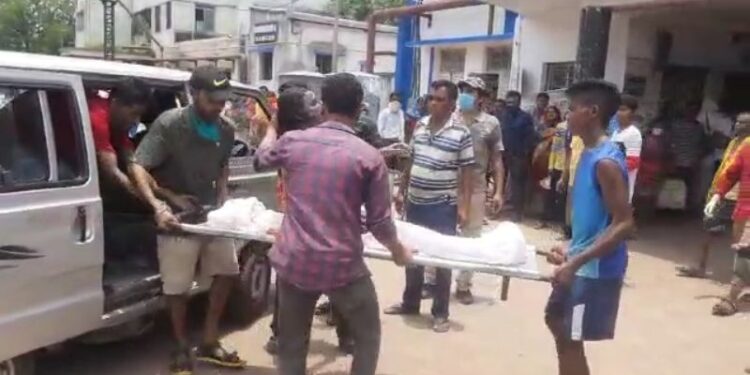 বাঁকুড়ায় রান্নার গ্যাস সিলিন্ডার বিস্ফোরণে গুরুতর দগ্ধ দুই শিশুসহ ৬