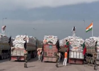 নিজের দেশে ঘাটতি সত্ত্বেও আফগানিস্তানকে ৫০,০০০ টন গম সহায়তা দিল ভারত